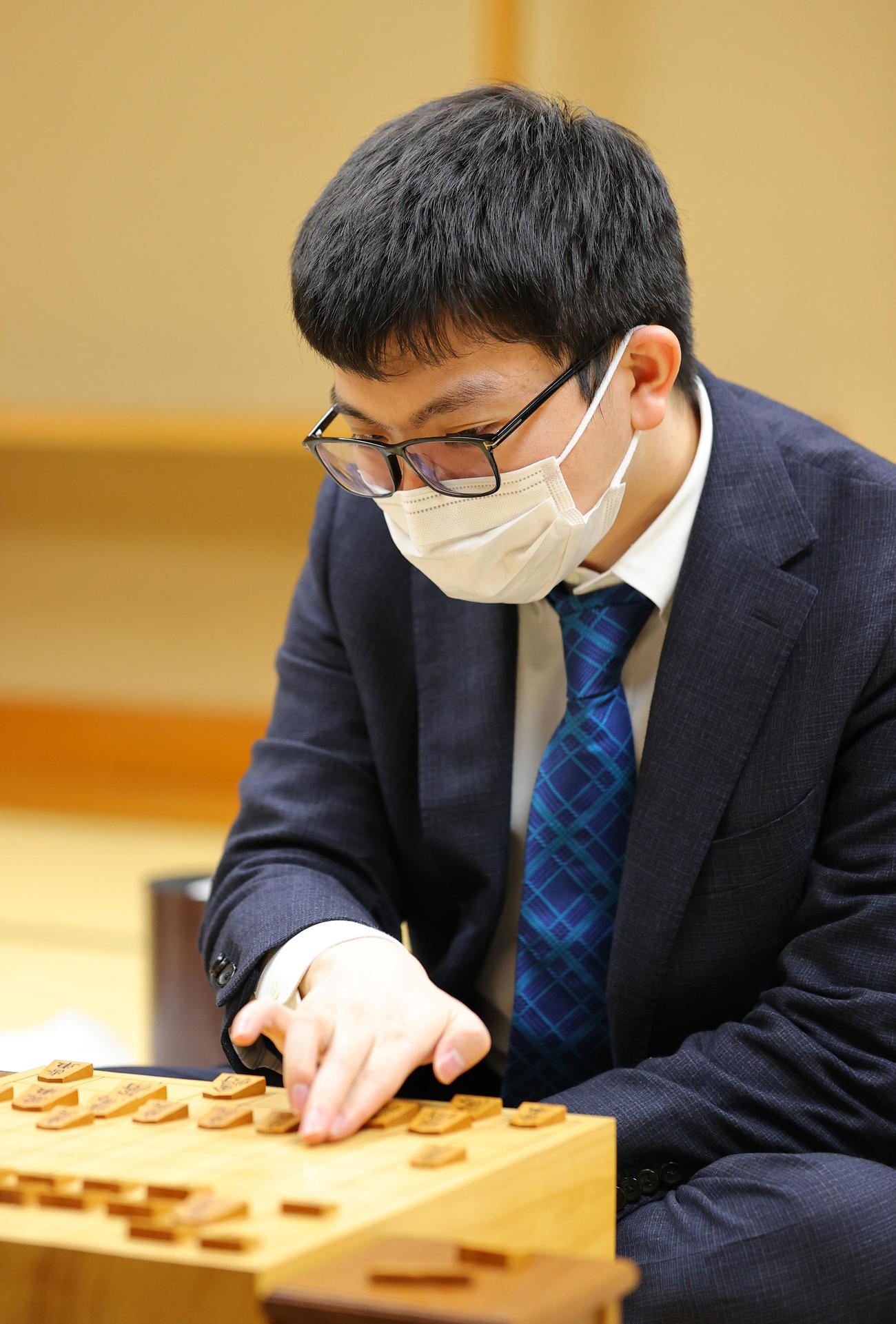 永瀬拓矢王座（2021年11月24日・代表撮影）