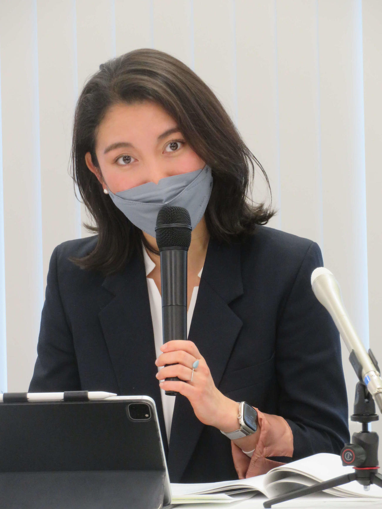 都内で会見を開いた伊藤詩織さん（撮影・村上幸将）