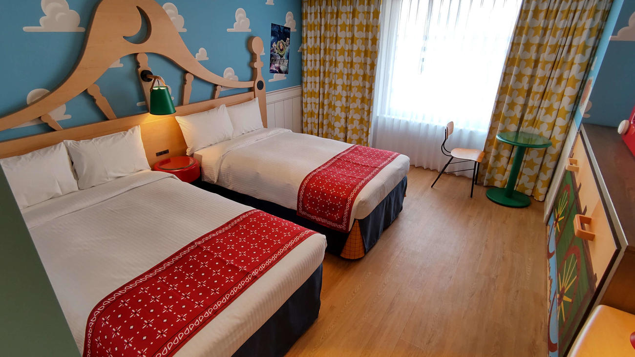 客室はアンディーの部屋が忠実に再現されていた（撮影・寺沢卓）