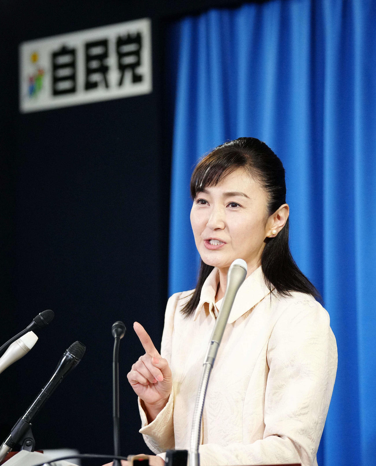 参院選出馬会見に臨む「おニャン子クラブ」元メンバーの生稲晃子氏（撮影・江口和貴）