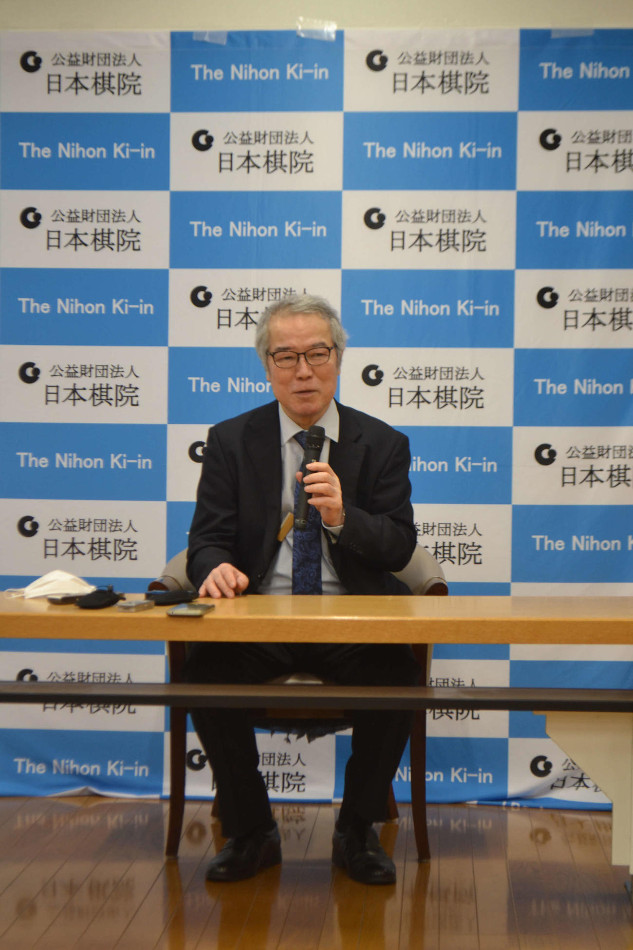 旭日小綬章を受章した石田芳夫九段
