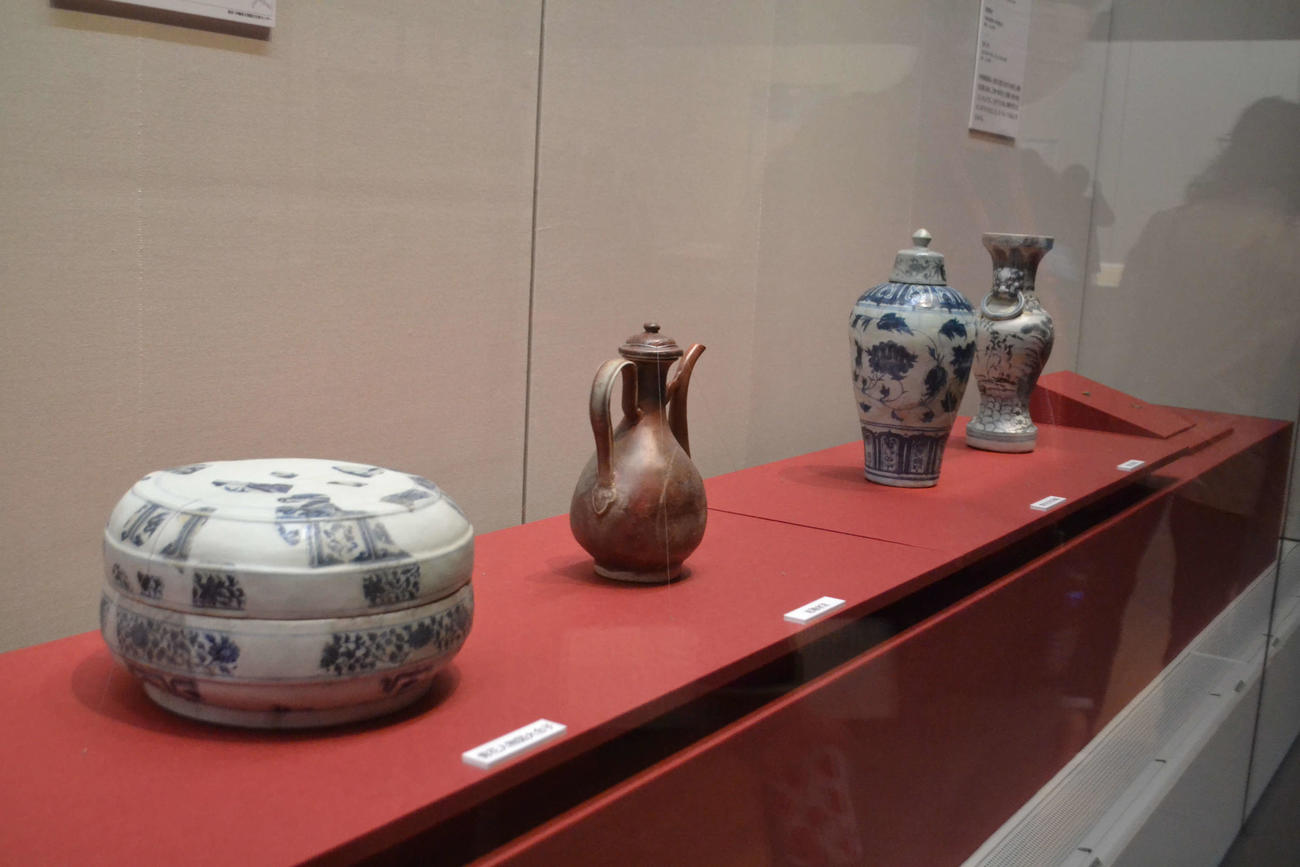 首里城内から出土した陶磁器