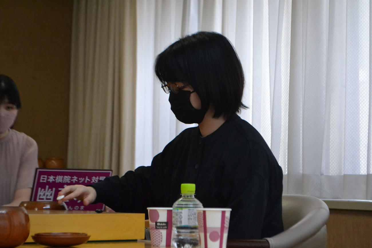 女流本因坊戦本戦1回戦で大森らん初段と対戦する仲邑菫二段