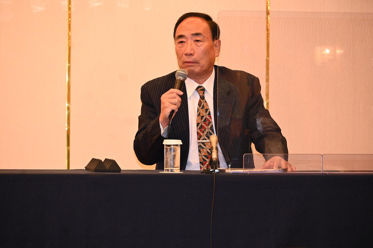 記者会見する籠池泰典氏（撮影・松浦隆司）