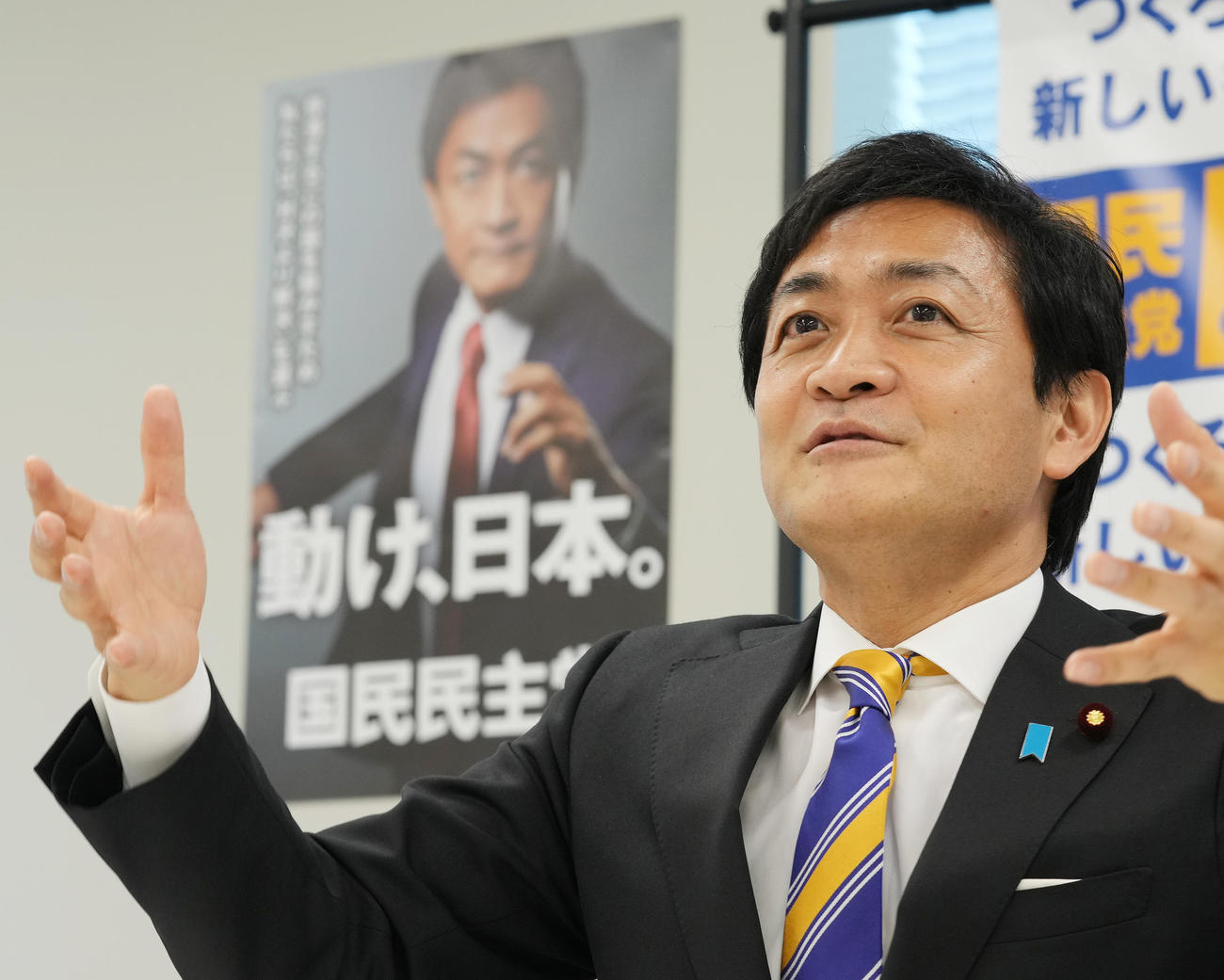 インタビューに応じる国民民主党玉木代表（撮影・菅敏）
