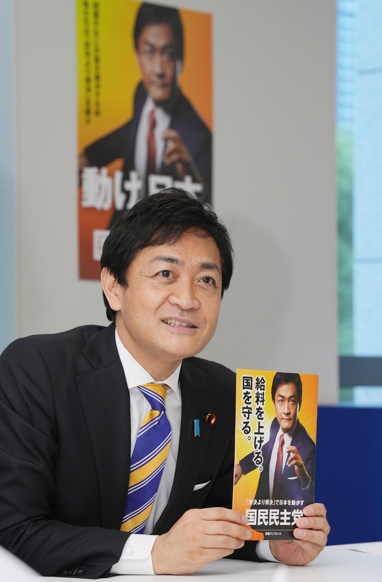 インタビューに応じる国民民主党玉木代表（撮影・菅敏）