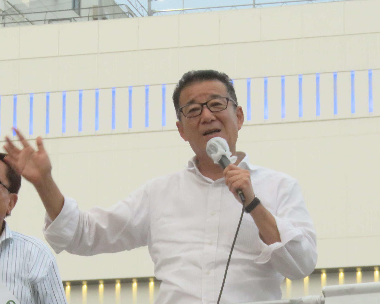 日本維新の会の松井一郎代表は公示後、3度目の東京入りで支持を訴えた（撮影・大上悟）