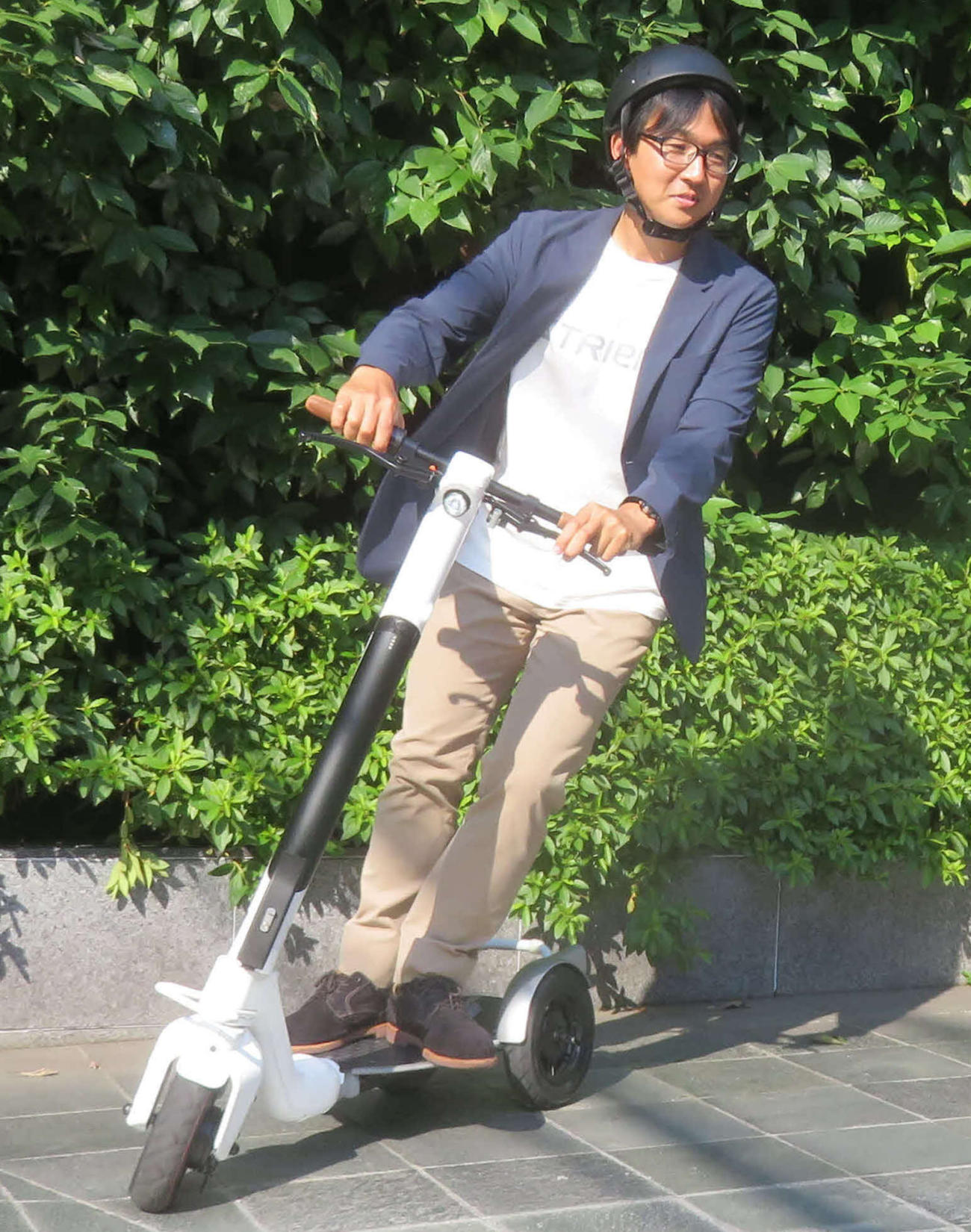 ストリーモ代表取締役の森庸太朗氏がストリーモの操縦安定性を披露（撮影・大上悟）
