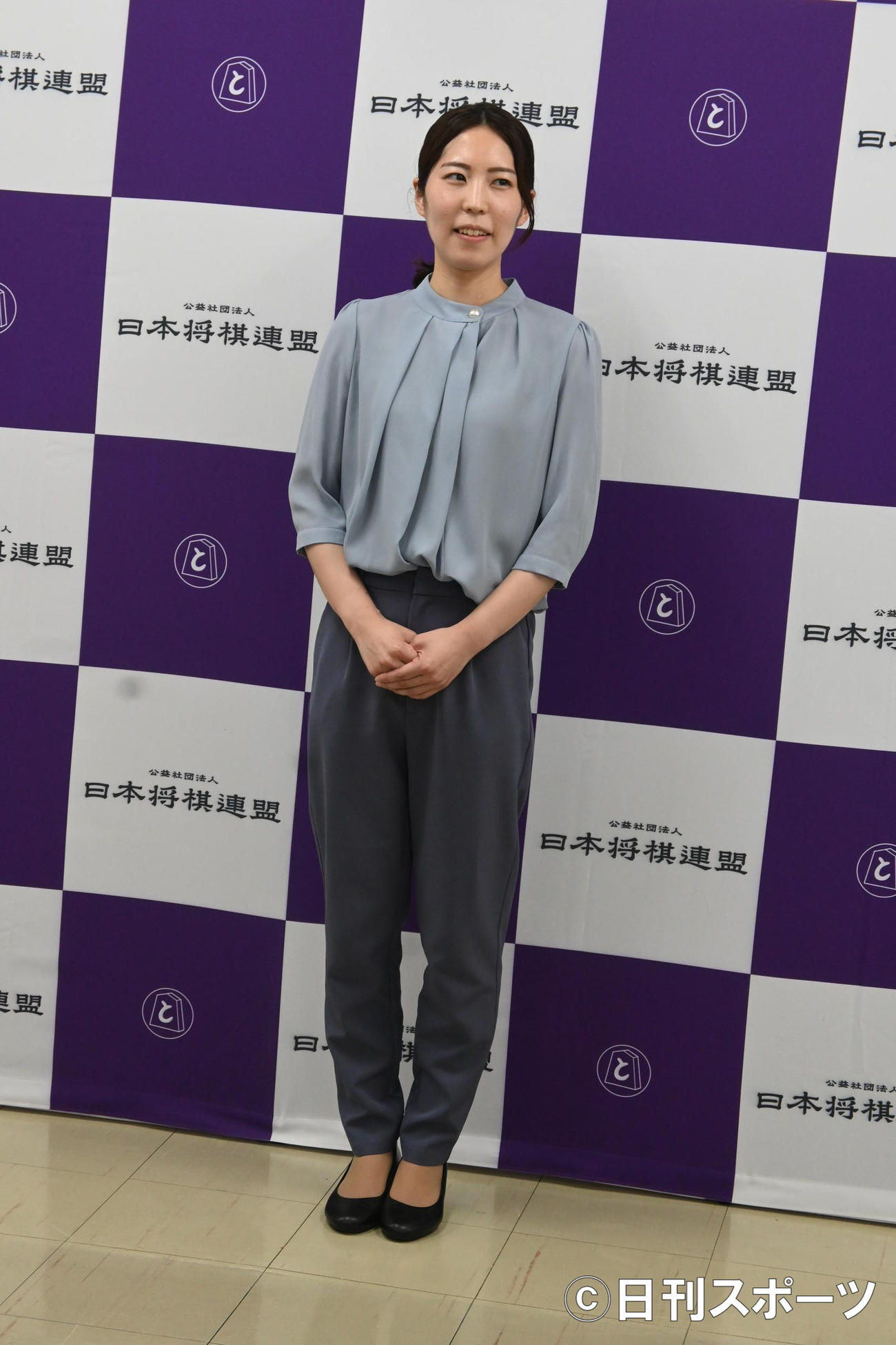 会見した里見香奈女流4冠（撮影・松浦隆司）