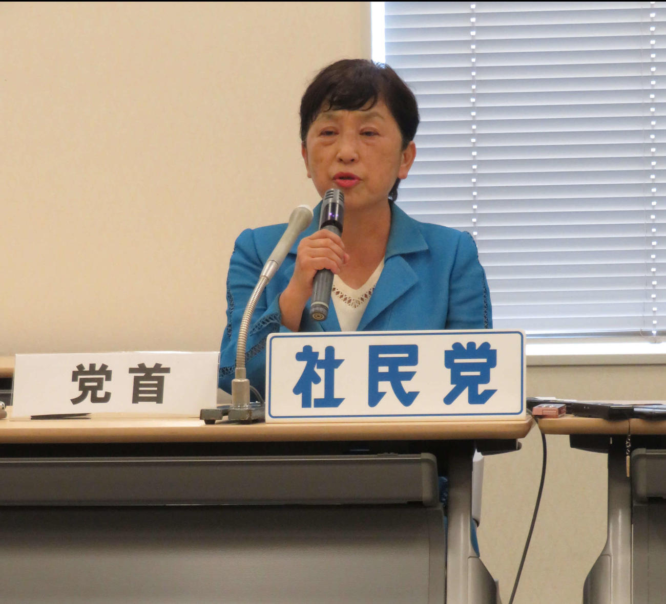 参議院議員会館で会見を開く、社民党の福島瑞穂党首（撮影・村上幸将）