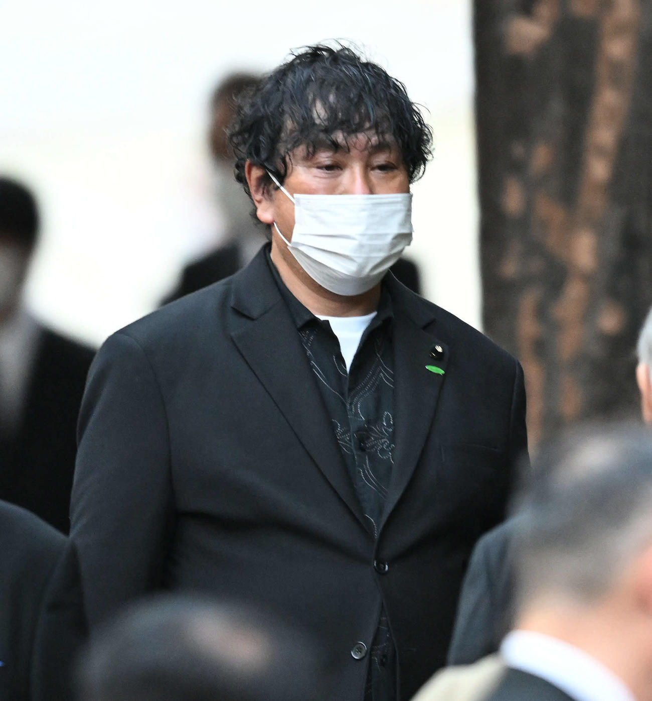 弔問に訪れた大仁田厚（撮影・滝沢徹郎）