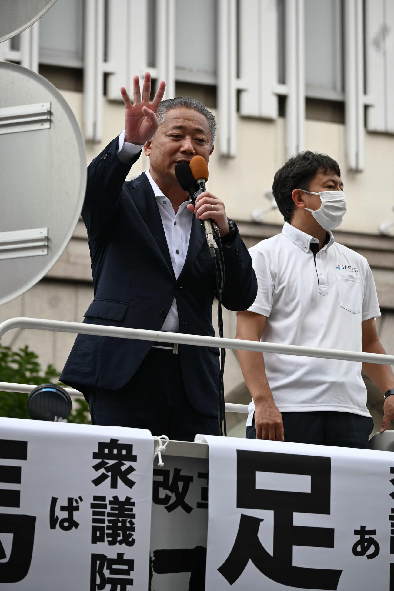 神戸市で街頭演説した馬場伸幸共同代表（撮影・松浦隆司）