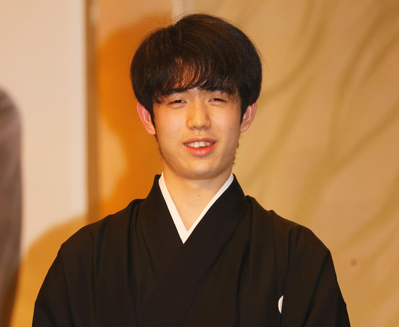 藤井聡太王位（2022年1月撮影）