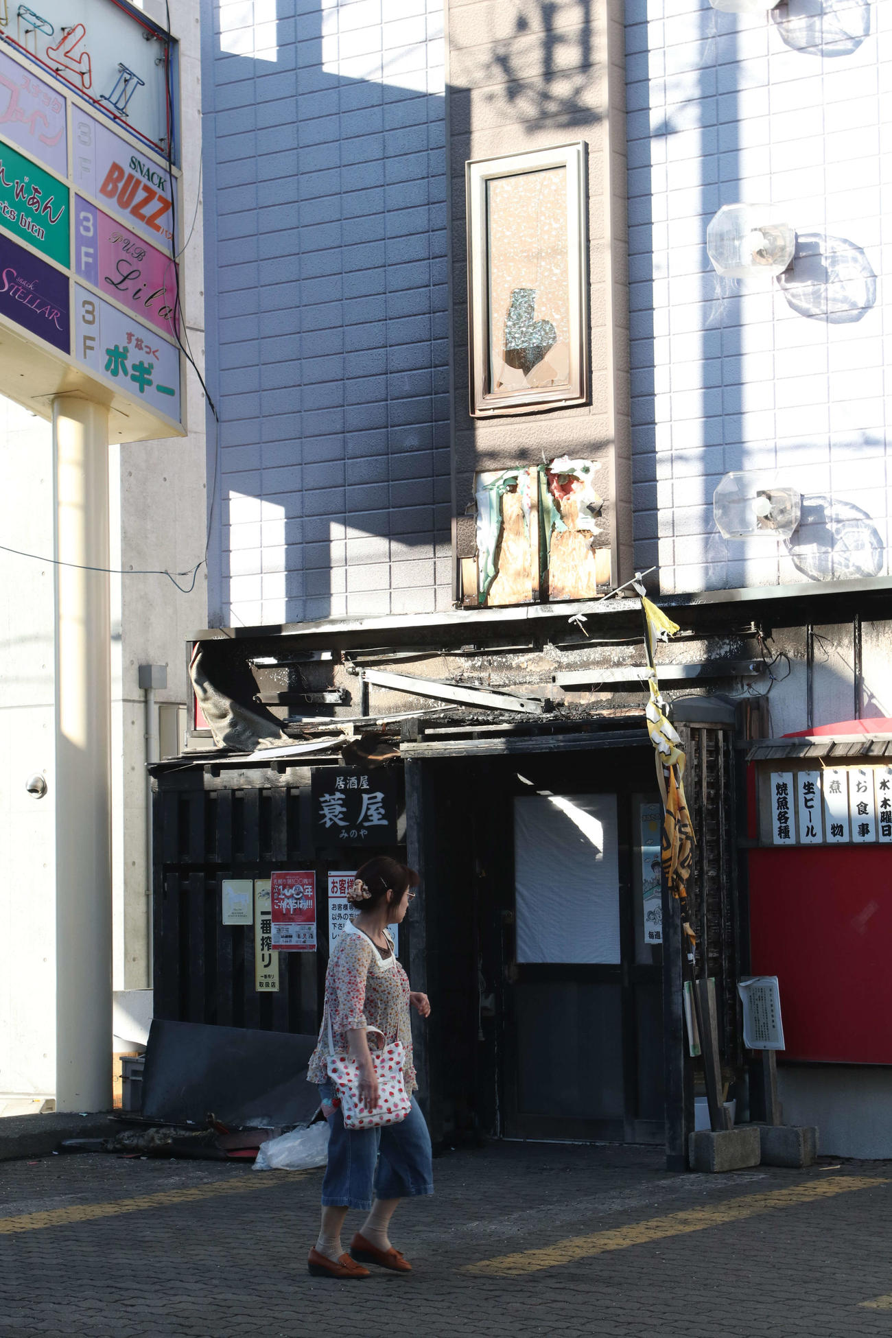 火災の遭ったお笑いコンビ「錦鯉」長谷川雅紀の母親が経営する札幌市白石区の居酒屋（撮影・奥村晶治）