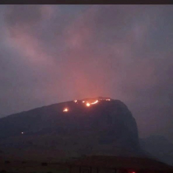 山火事が発生したイースター島（ロイター）