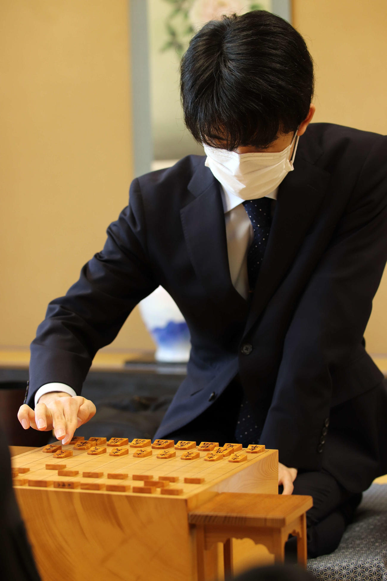 年度内6冠を目指す藤井聡太竜王（日本将棋連盟提供）