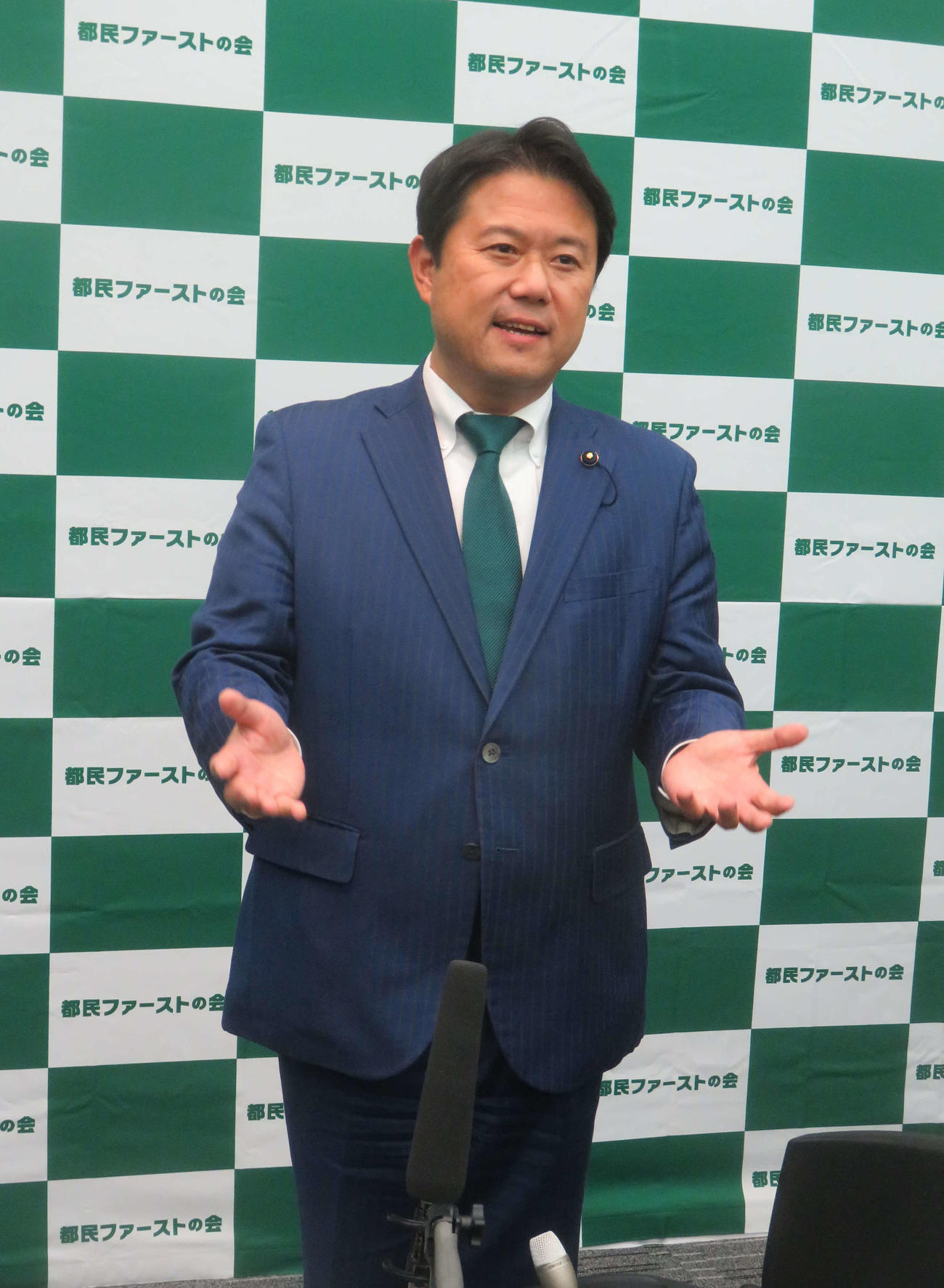 都民ファーストの会の森村隆行新代表は改革推進に意欲を示した（撮影・大上悟）