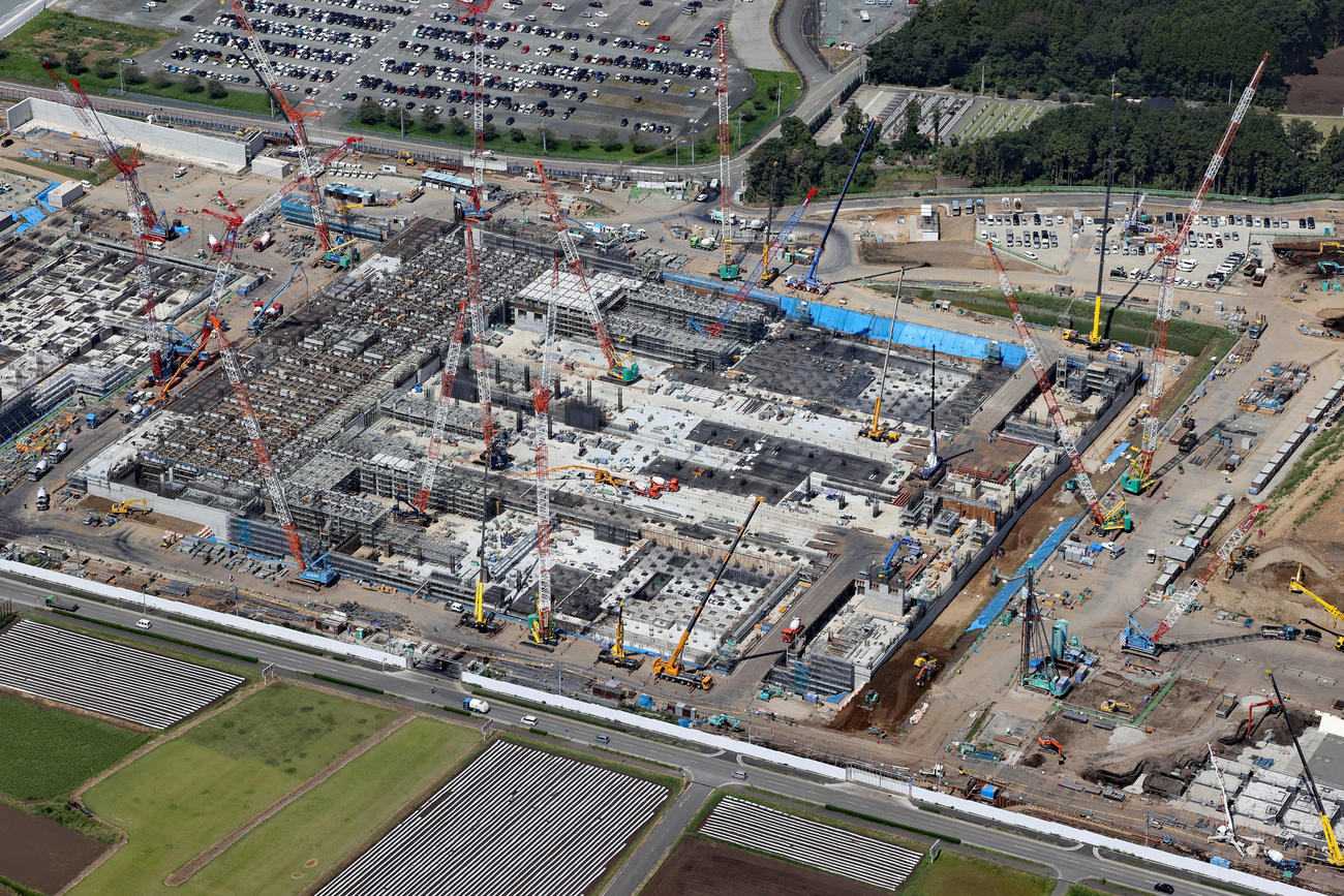 9月、建設が進む台湾積体電路製造（TSMC）の熊本県菊陽町の半導体工場（朝日新聞）