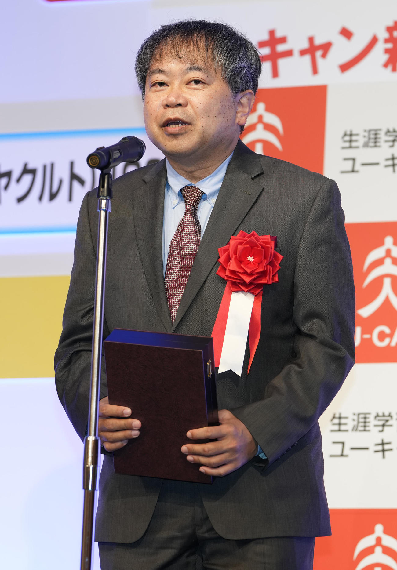 「現代用語の基礎知識選　2022ユーキャン新語・流行語大賞」でトップ10に「悪い円安」が選ばれた小栗太氏（撮影・鈴木みどり）