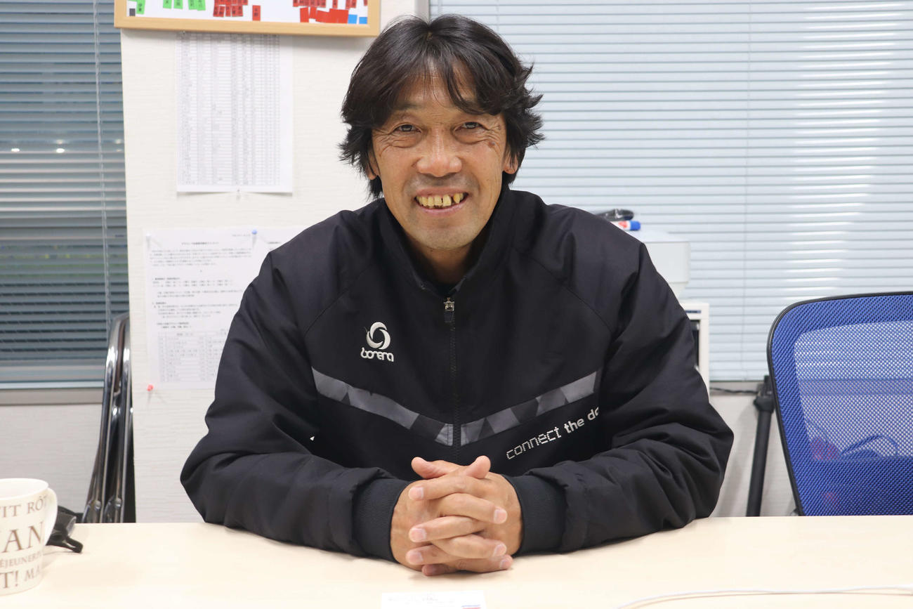 高校時代に守田を指導した、金光大阪高サッカー部の岩松監督