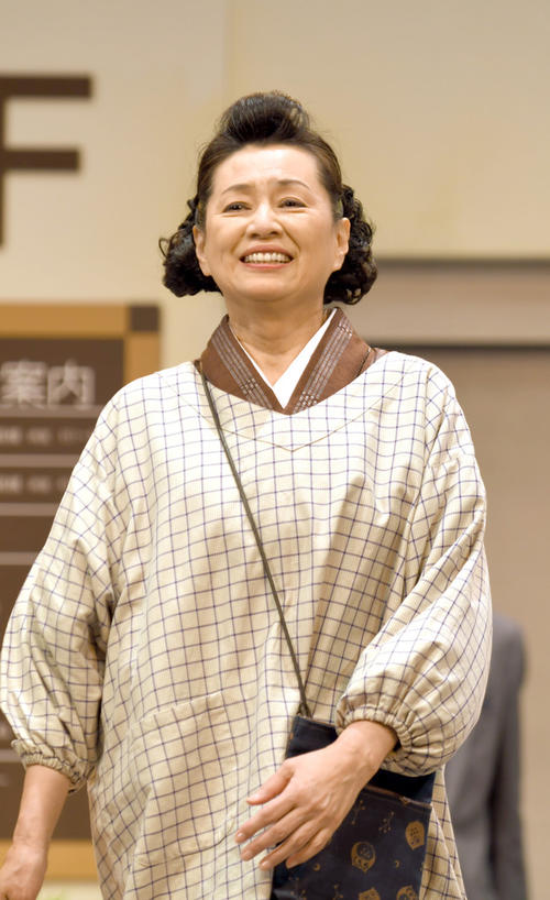 かとうかず子、東国原英夫氏応援へ24日夕に宮崎入り 知事選「自分の意志で応援したい」 - 社会 : 日刊スポーツ
