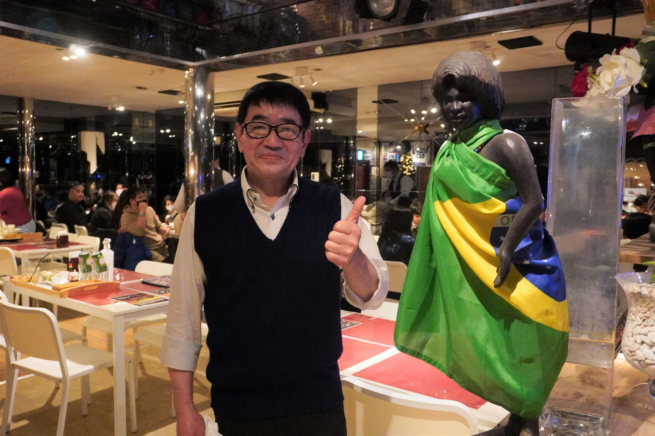 カミナルア　Bar＆Restaurantの中村勝男店長（撮影・沢田直人）
