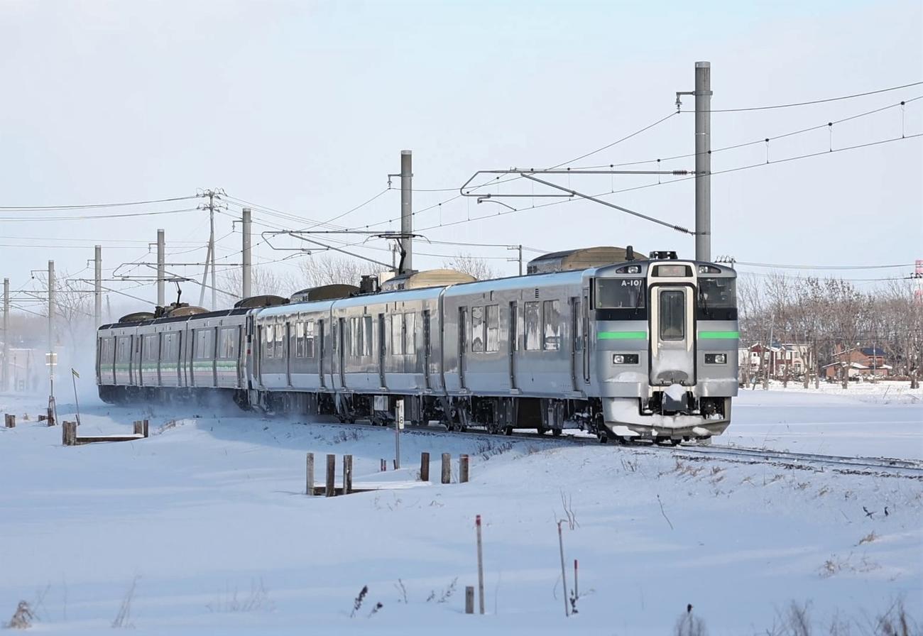 北海道医療大学駅から札幌駅に向かう列車（撮影・黒川智章）
