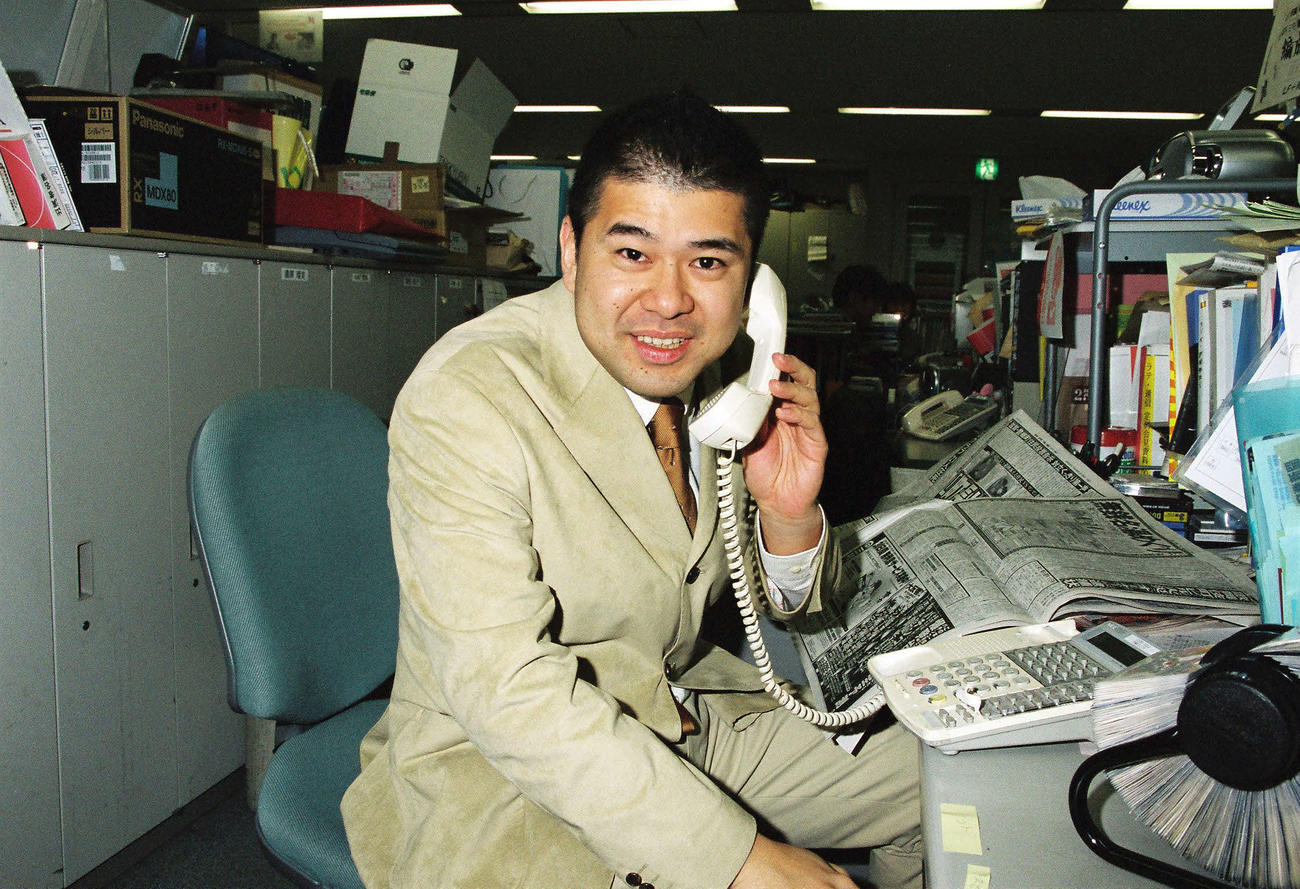 03年、夕方のニュース番組を担当していたころ。経済アナリストの森永卓郎さんとは、この当時から共演している