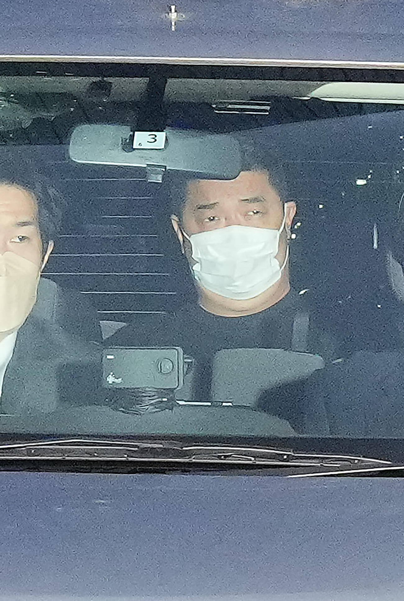空港から渋谷警察署に移送される今村磨人容疑者（撮影・垰建太）