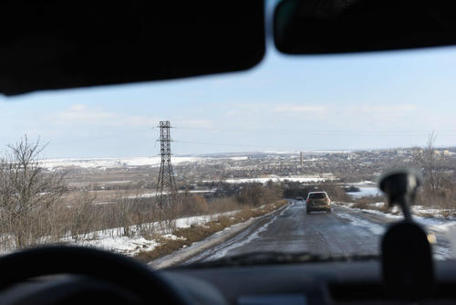 ウクライナ南部ザポリージャから2日かけて車を走らせ、ようやくシベルスクの町が見えてきた（武馬怜子氏撮影）