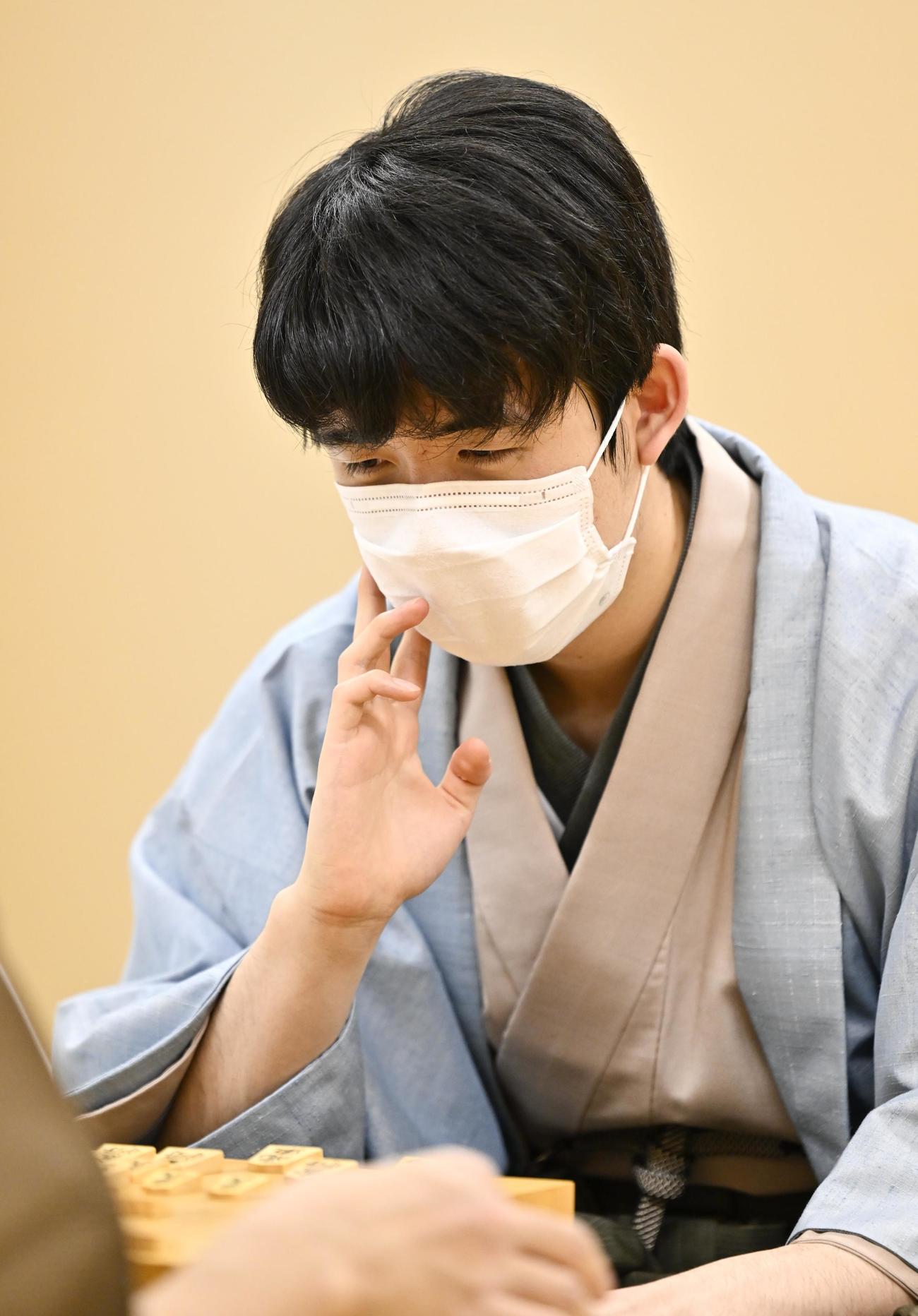 藤井聡太竜王（2023年2月18日撮影）