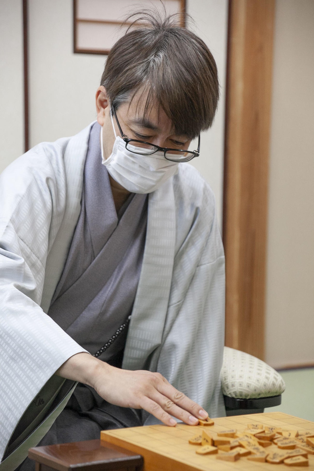 第72期ALSOK杯王将戦7番勝負第5局2日目に臨んだ羽生善治九段（日本将棋連盟提供）