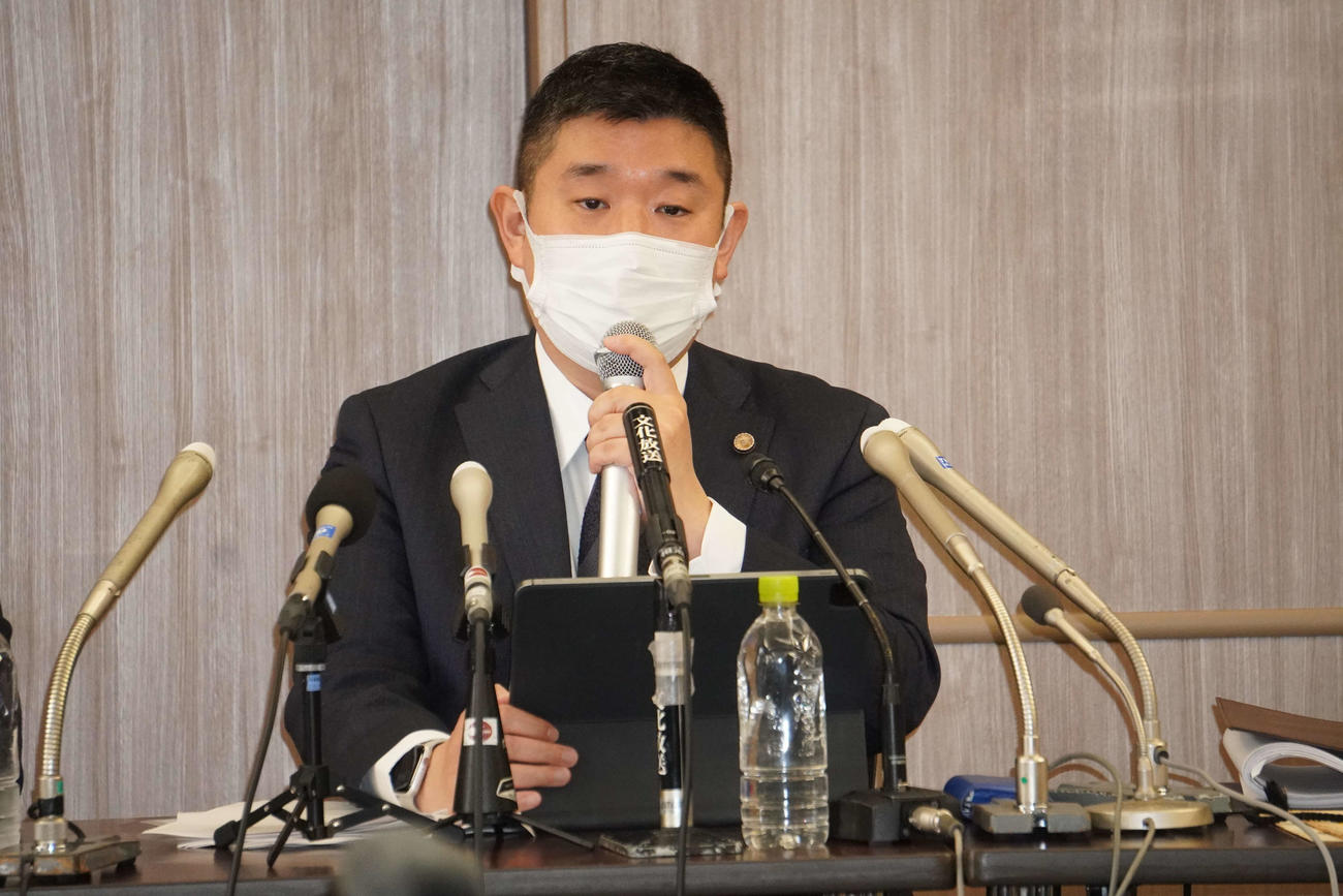 エホバの証人問題支援弁護団の田畑淳弁護士（撮影・沢田直人）