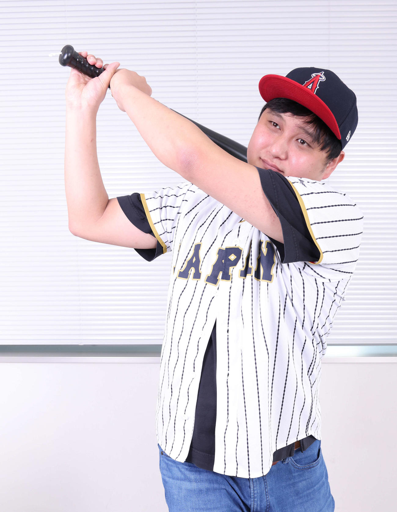 大谷翔平のものまねをする「＃ちょいまねジャパン」の太谷翔平（撮影・河田真司）