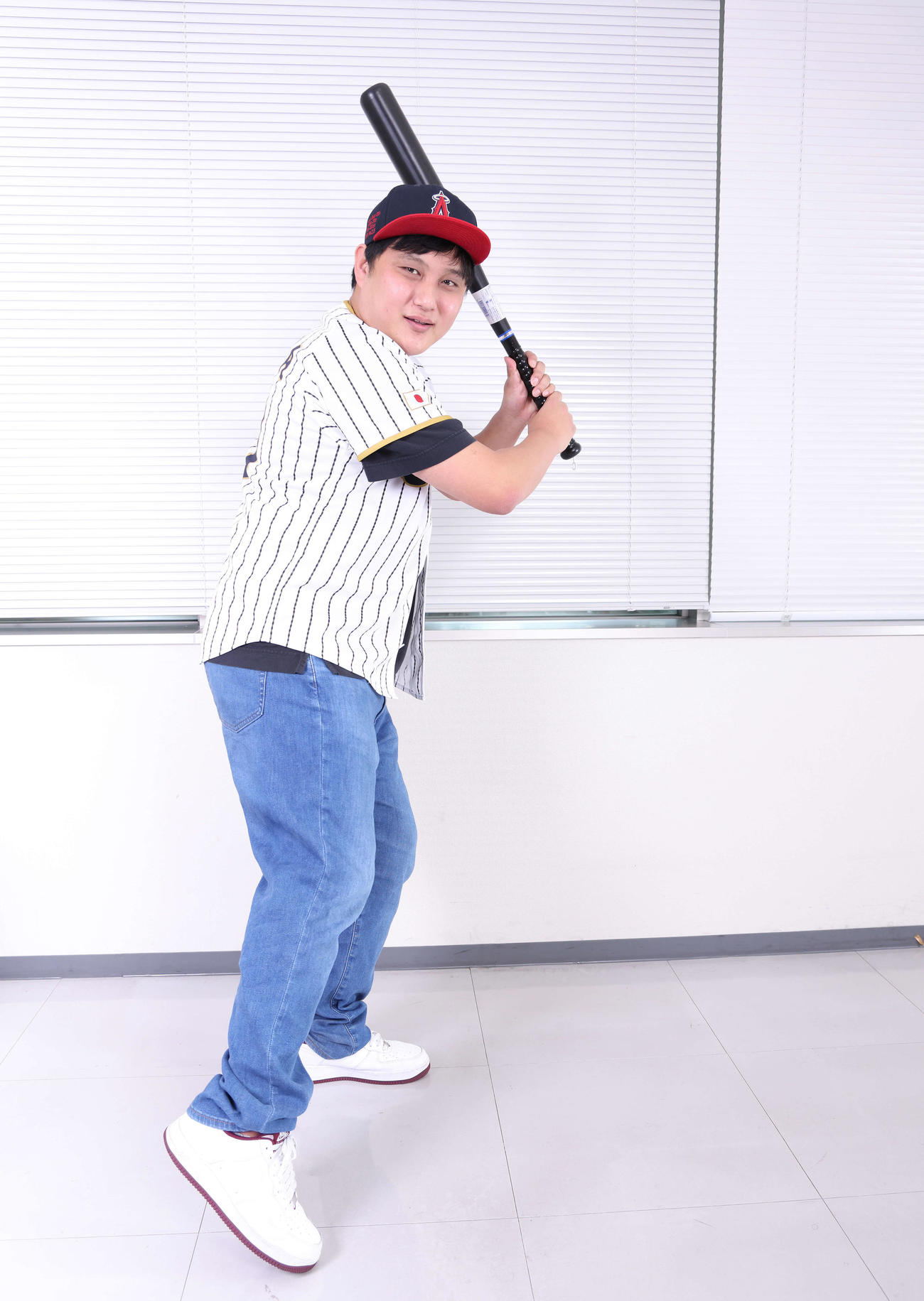 大谷翔平のものまねをする「＃ちょいまねジャパン」の太谷翔平（撮影・河田真司）