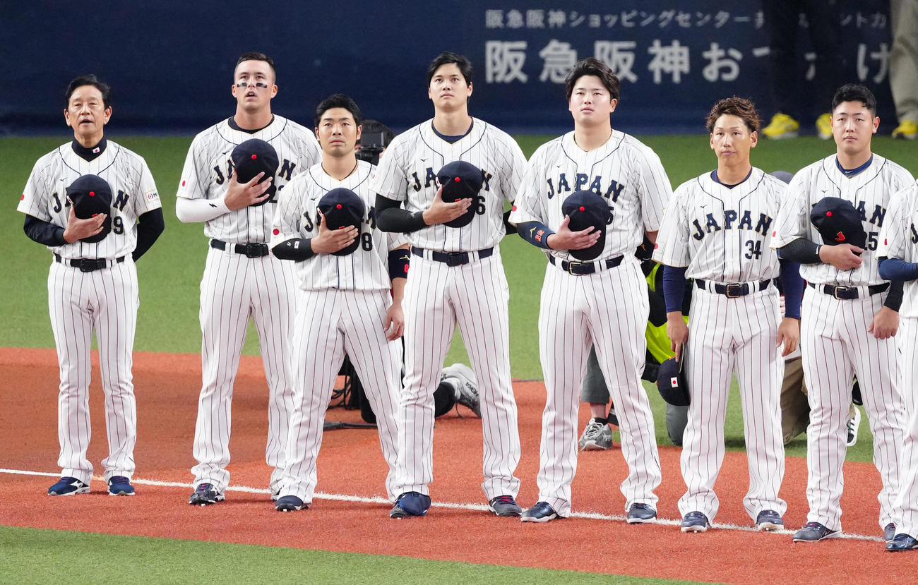 侍ジャパンの選手たち。左端は栗山監督（2023年3月6日撮影）