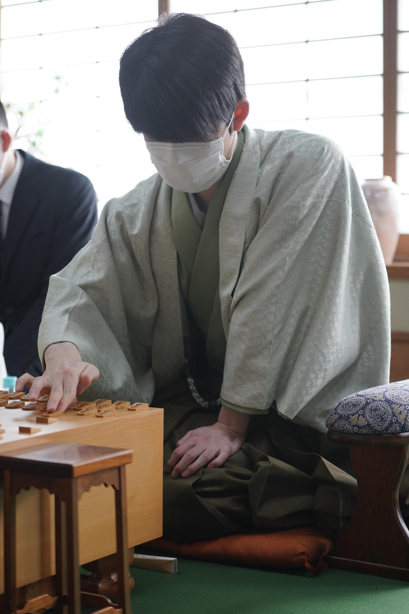 第72期ALSOK杯王将戦7番勝負第6局2日目に臨んだ藤井聡太王将（日本将棋連盟提供）