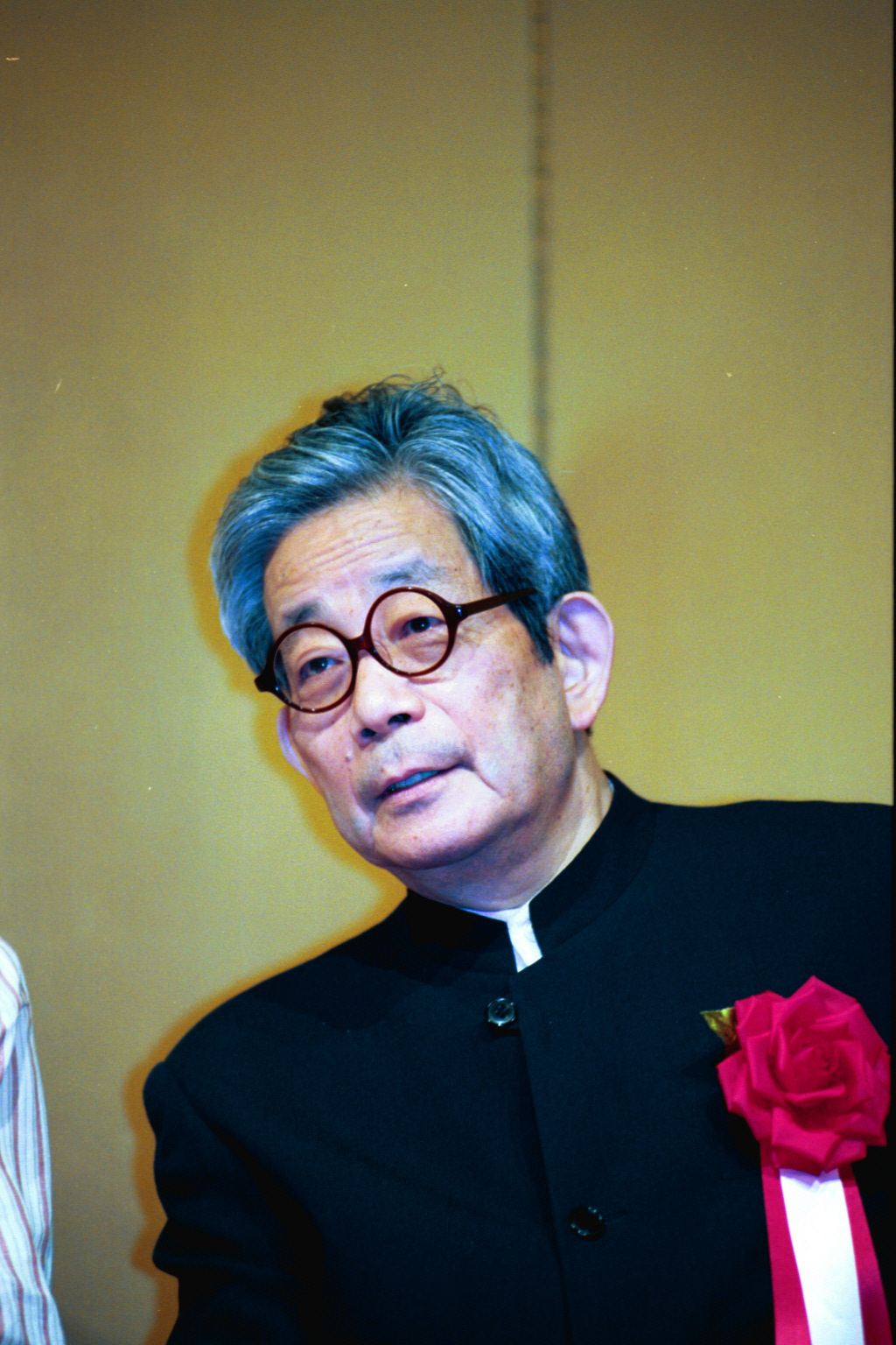 作家・大江健三郎さん（2000年7月16日撮影）