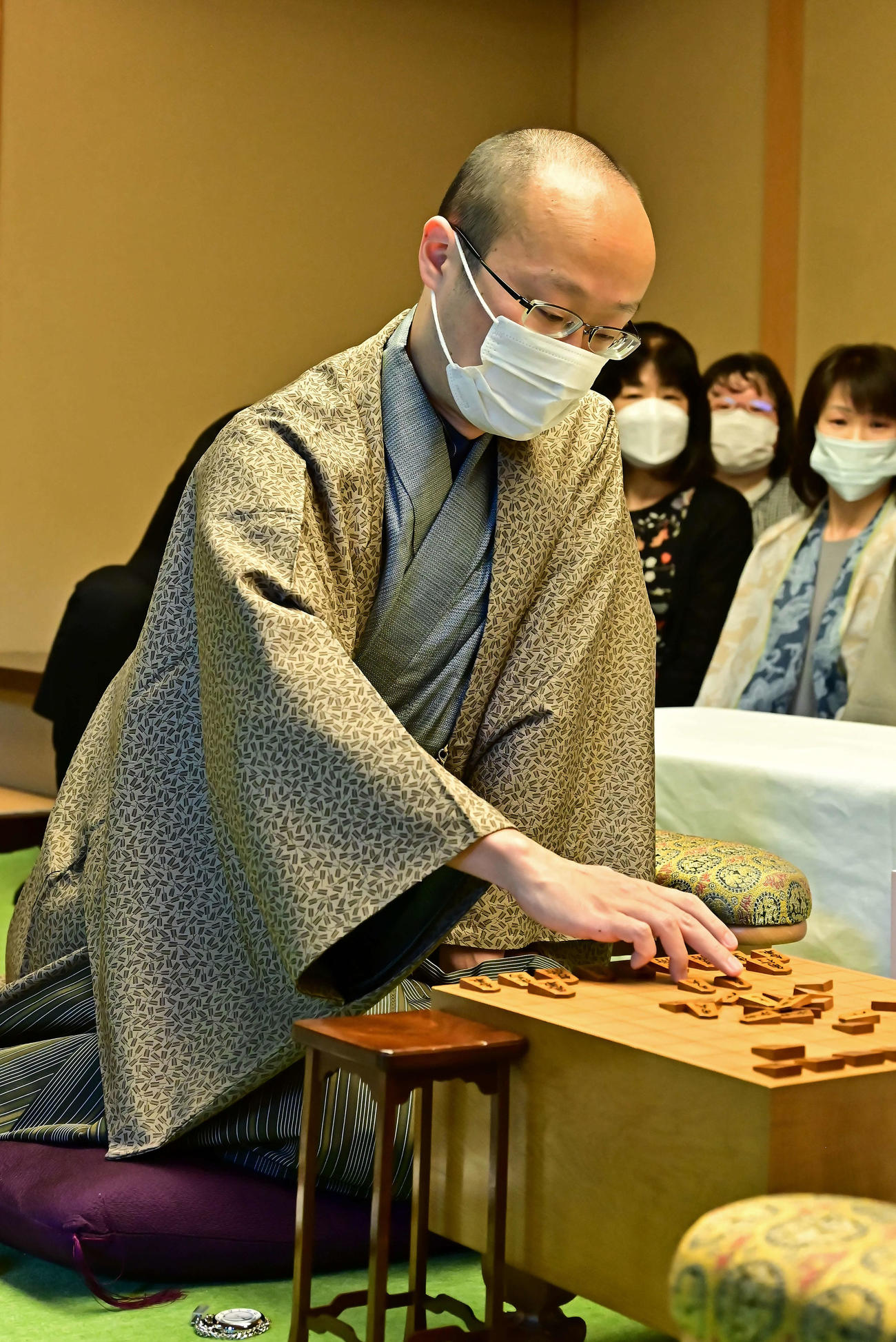 4連覇を目指す渡辺明名人（日本将棋連盟提供）20