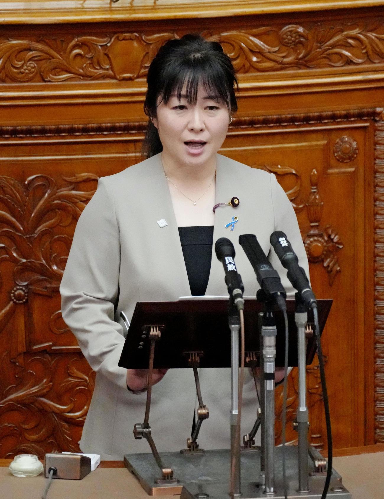参院本会議で質問する立憲民主党の宮口治子氏（共同）
