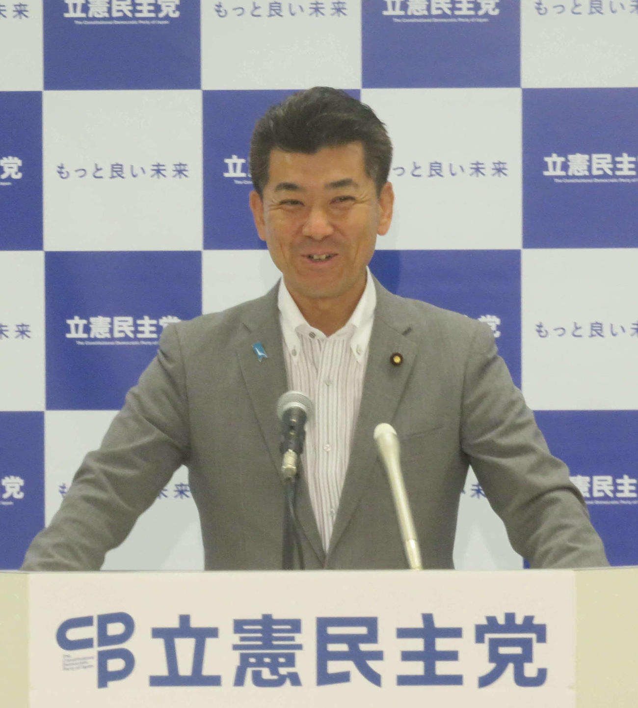 立憲民主党の泉健太代表は次期衆院選で獲得議席が150を下回った場合に代表を辞任することを明言した（撮影・大上悟）