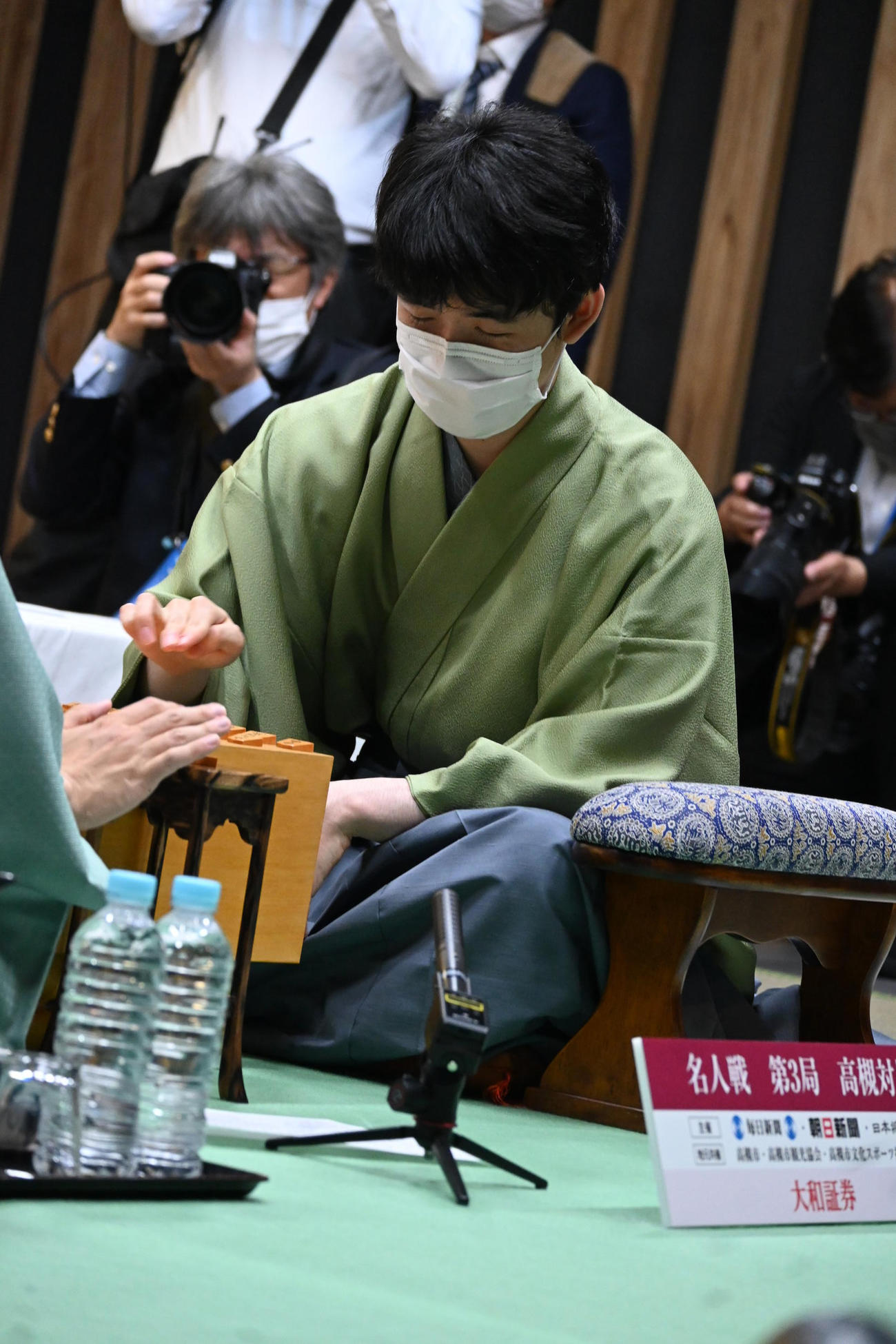 名人戦初黒星を喫した藤井聡太竜王（撮影・松浦隆司）