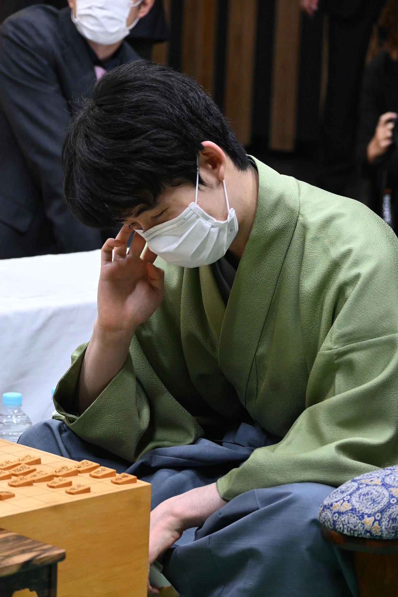 名人戦初黒星を喫した藤井聡太竜王（撮影・松浦隆司）