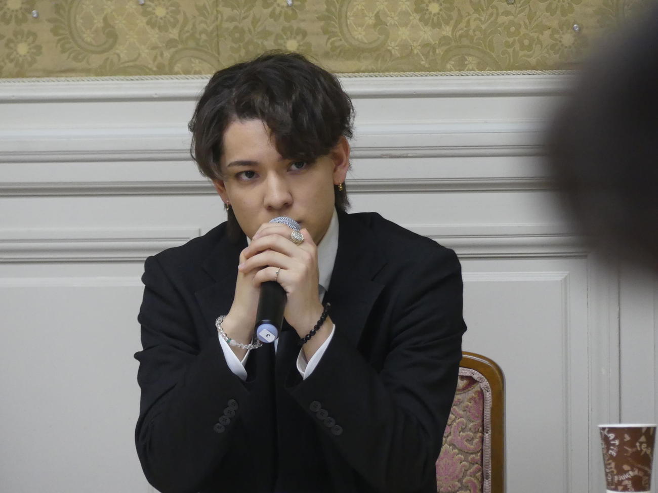 立憲民主党のヒアリングに出席したカウアン・オカモトさん（撮影・中山知子）