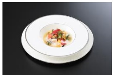 G7広島サミット初日のワーキングランチメニューの魚料理