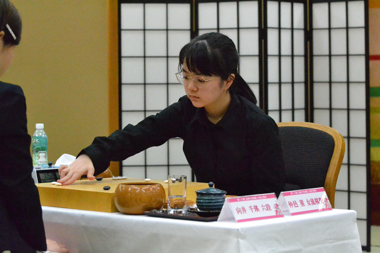 初の女流立葵杯挑戦権を目指して向井千瑛六段と準決勝で対戦する仲邑菫女流棋聖