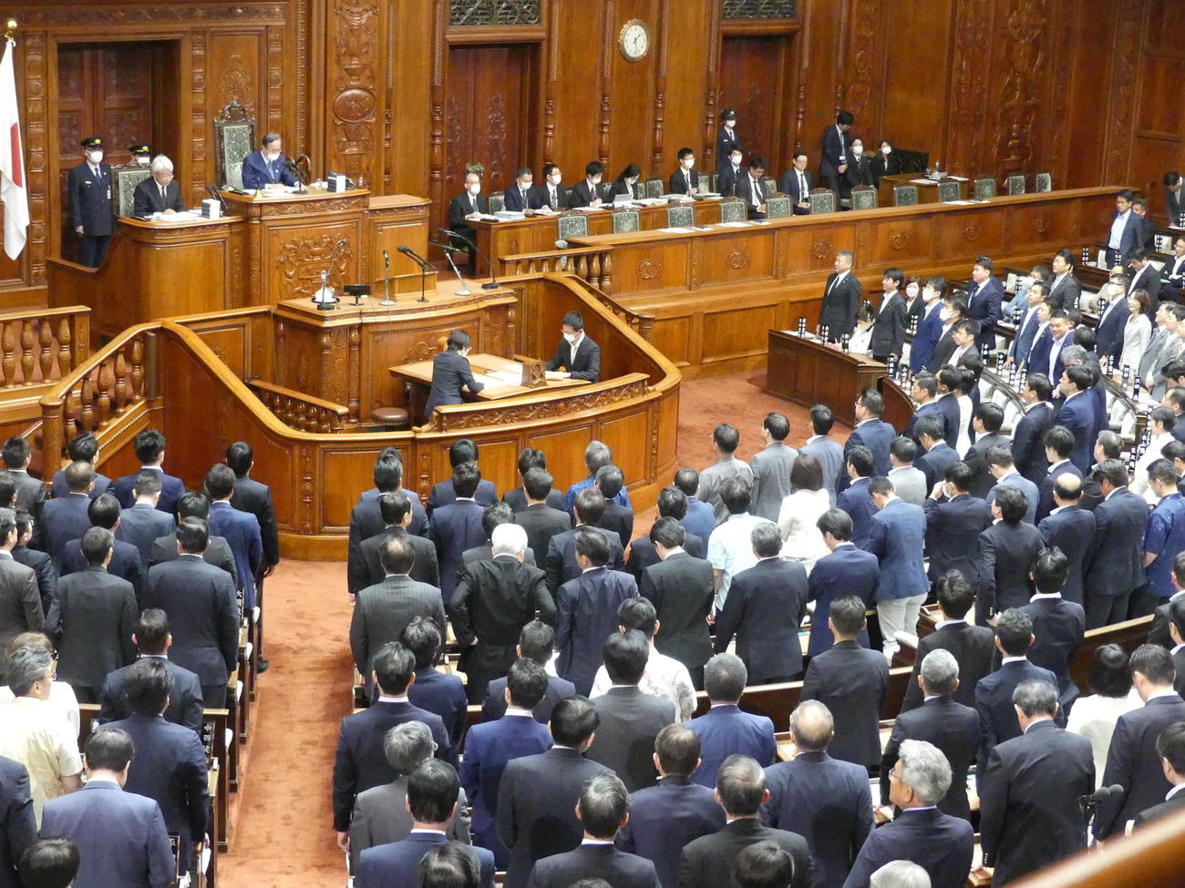 れいわ新選組の櫛渕万里共同代表への懲罰動議は与野党の賛成多数で可決された（撮影・中山知子）