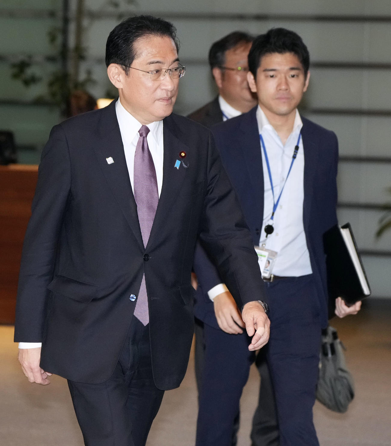 岸田首相と長男翔太郎秘書官（共同）