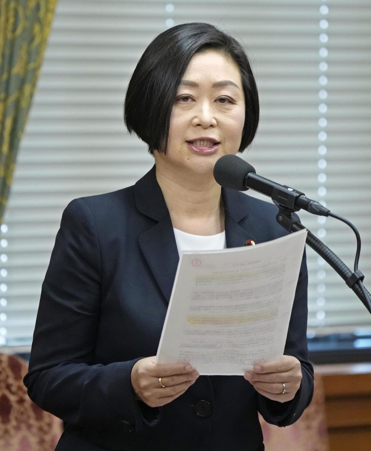 衆院懲罰委員会で弁明するれいわ新選組の櫛渕万里共同代表（共同）