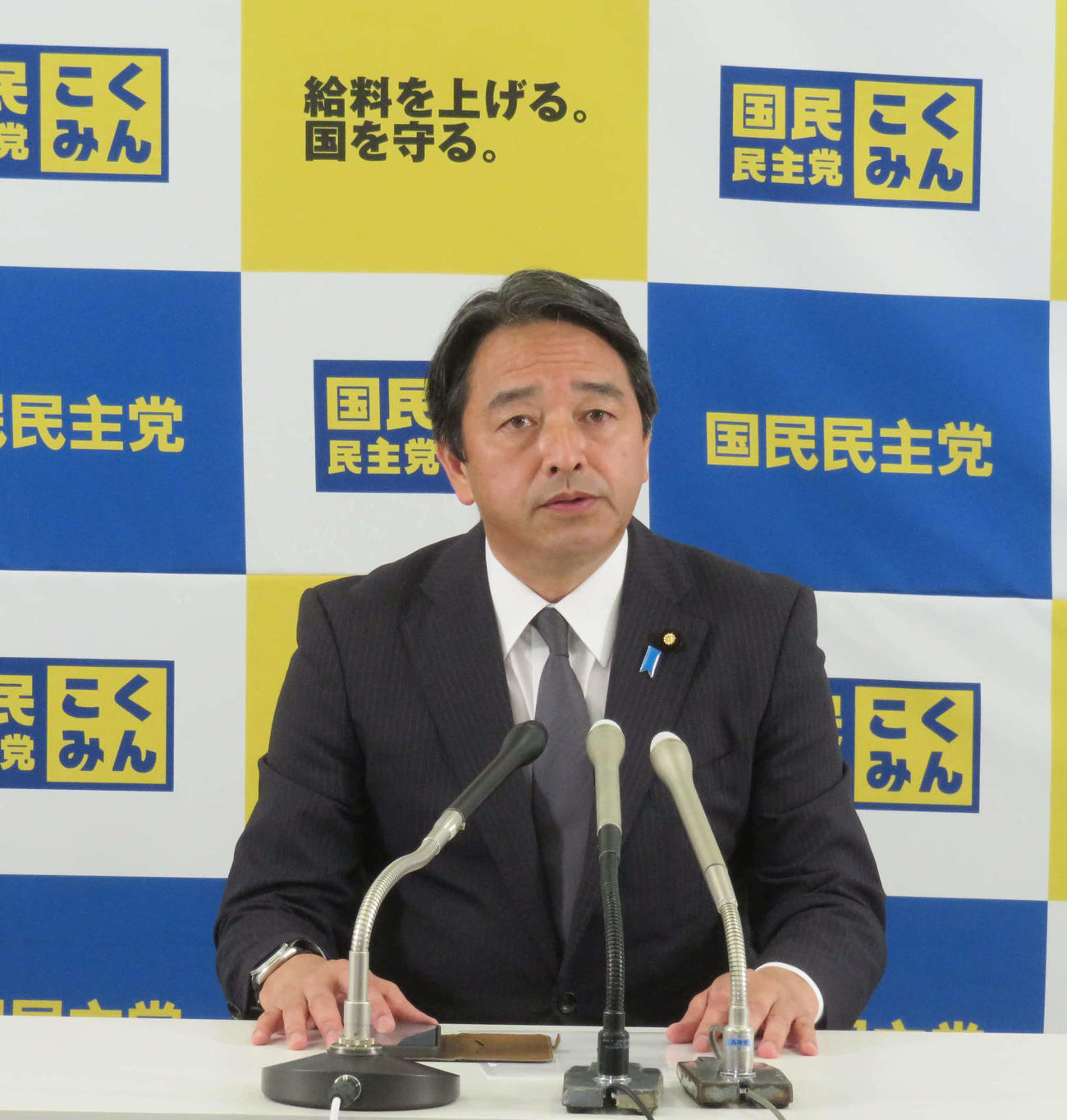 国民民主党の榛葉賀津也幹事長は立憲民主党の泉健太代表の「選挙協力と候補者調整」に関する発言について反論した（撮影・大上悟）